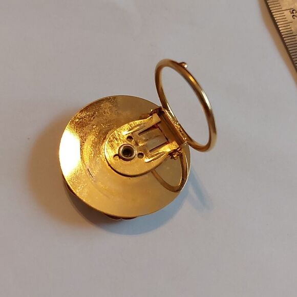 Vintage Gold Tone Inlaid 3D Flower Pattern Round Scarf Ring Clip - Picture 6 of 6